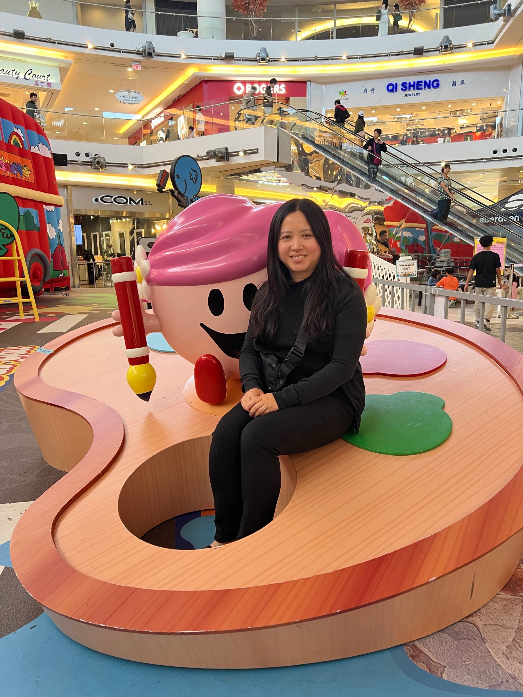 Janitta working with a child play zone